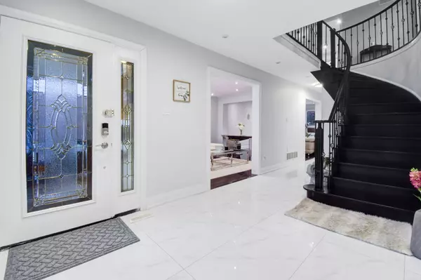 Mississauga, ON L5M 4A1,1549 Willow WAY