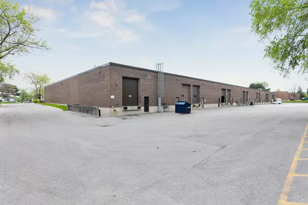 Mississauga, ON L5L 1R9,2525 Dunwin DR #1