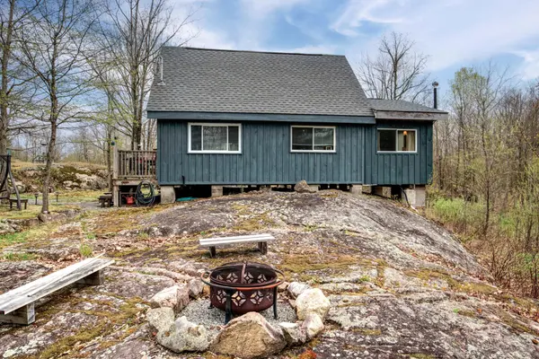 Rideau Lakes, ON K0G 1X0,1679 Mountain RD