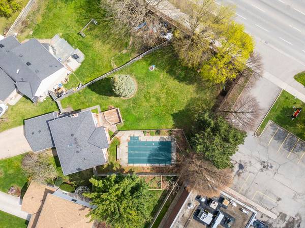 London North, ON N6G 4H7,276 Blue Forest PL