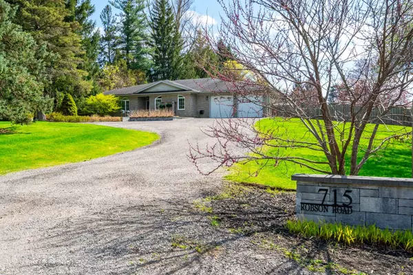 Hamilton, ON L8B 1H2,715 Robson RD