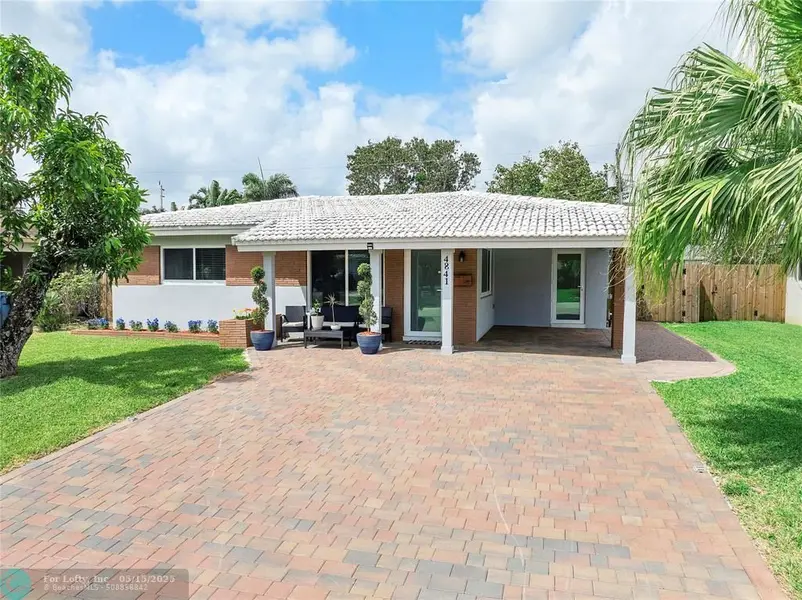 4841 NE 7th Ave, Oakland Park, FL 33334