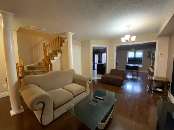 Brampton, ON L6X 4Y1,40 Stirrup CT