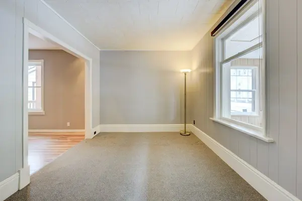 Stratford, ON N5A 3S5,282 Douro ST