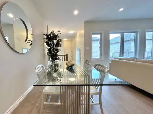 Belleville, ON K8N 0T1,43 Athabaska DR