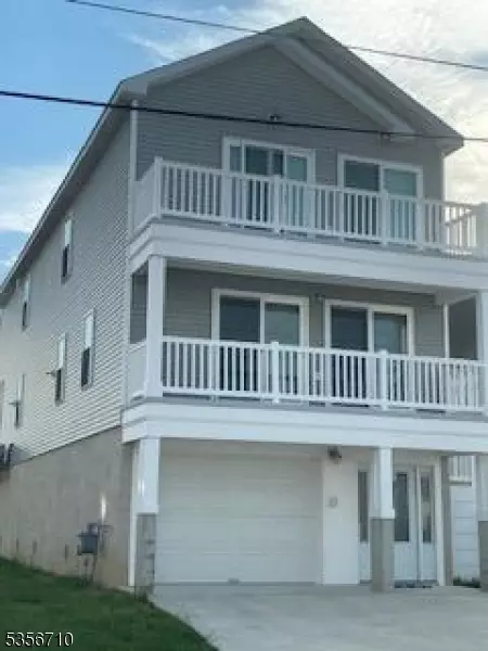 347 W Poplar Ave, Wildwood City, NJ 08260