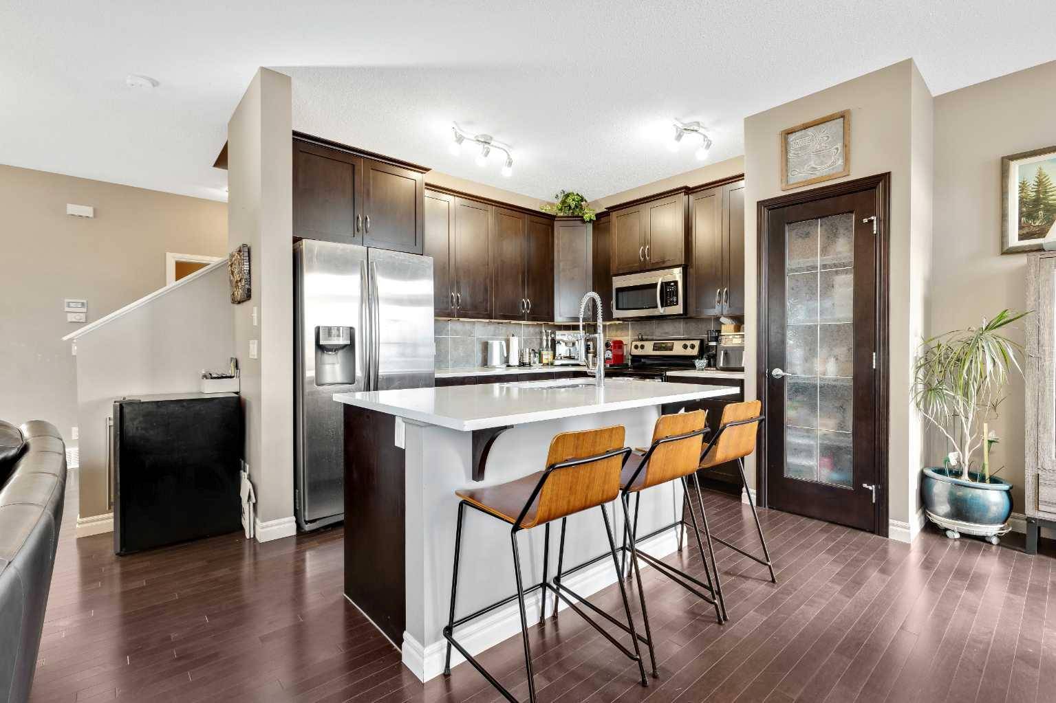 Okotoks, AB T1S 0K3,151 Cimarron Vista CRES
