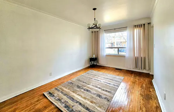 Toronto E04, ON M1K 1T7,36 North Edgely AVE