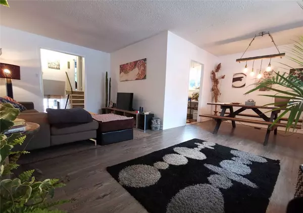 Toronto C15, ON M2J 2G1,27 Shippigan CRES