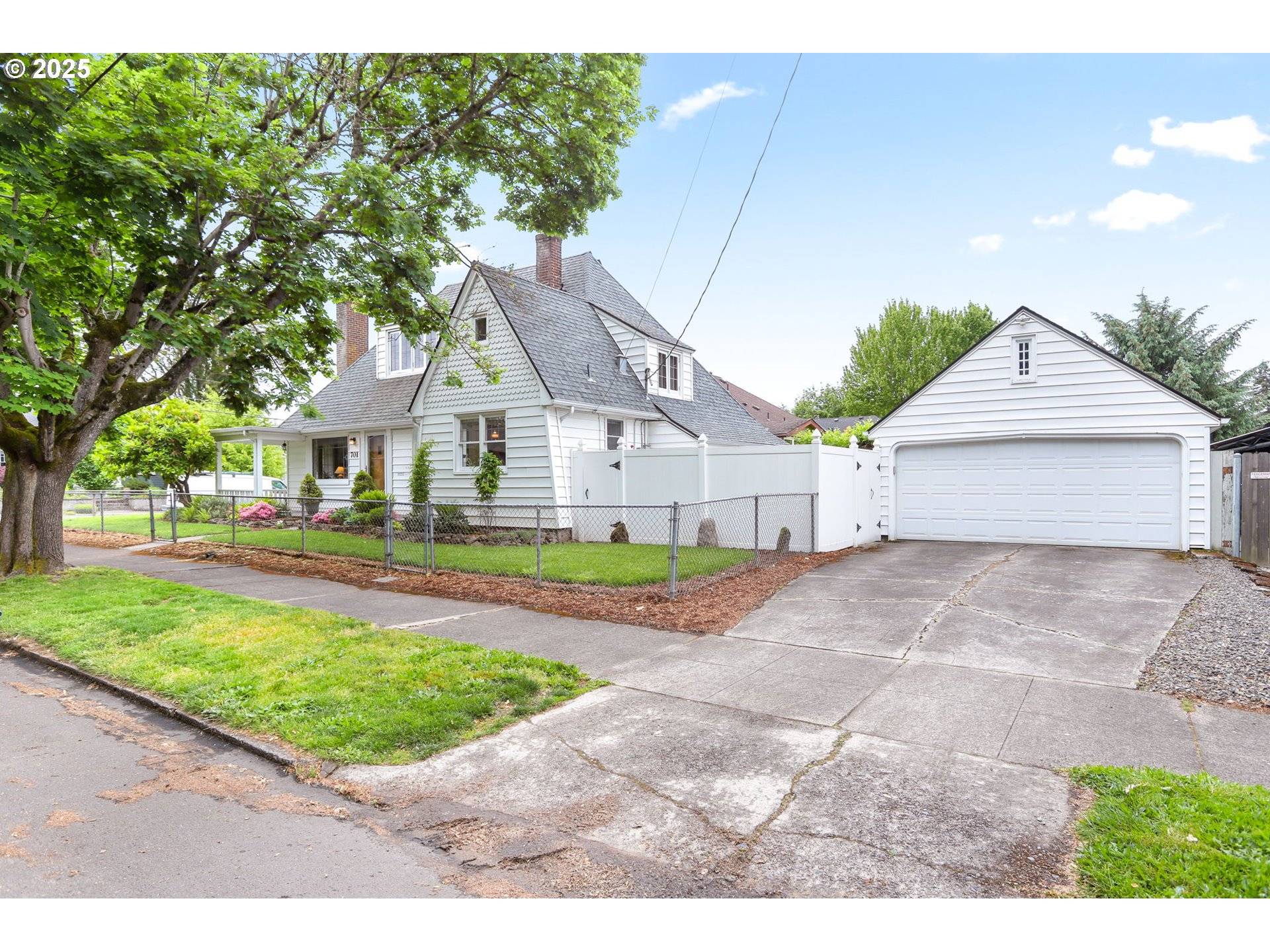 Vancouver, WA 98660,701 W 24TH ST