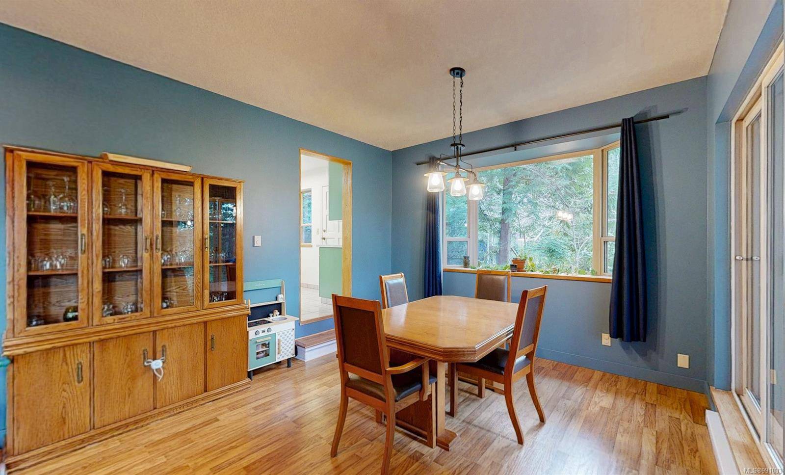 Gabriola Island, BC V0R 1X2,275 Foster Close