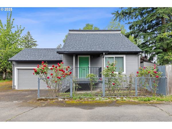 8941 SE KNAPP ST, Portland, OR 97266