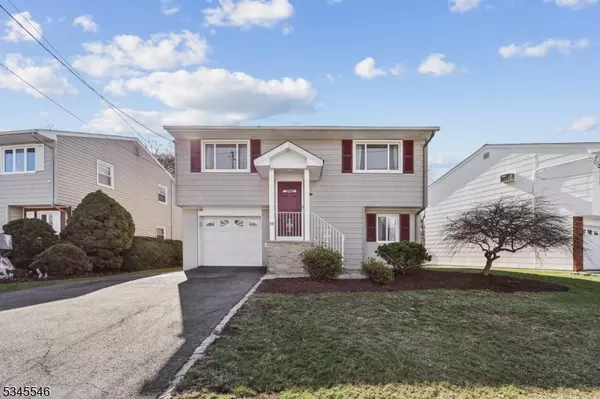 52 Dorothea Ter, Belleville Twp., NJ 07109