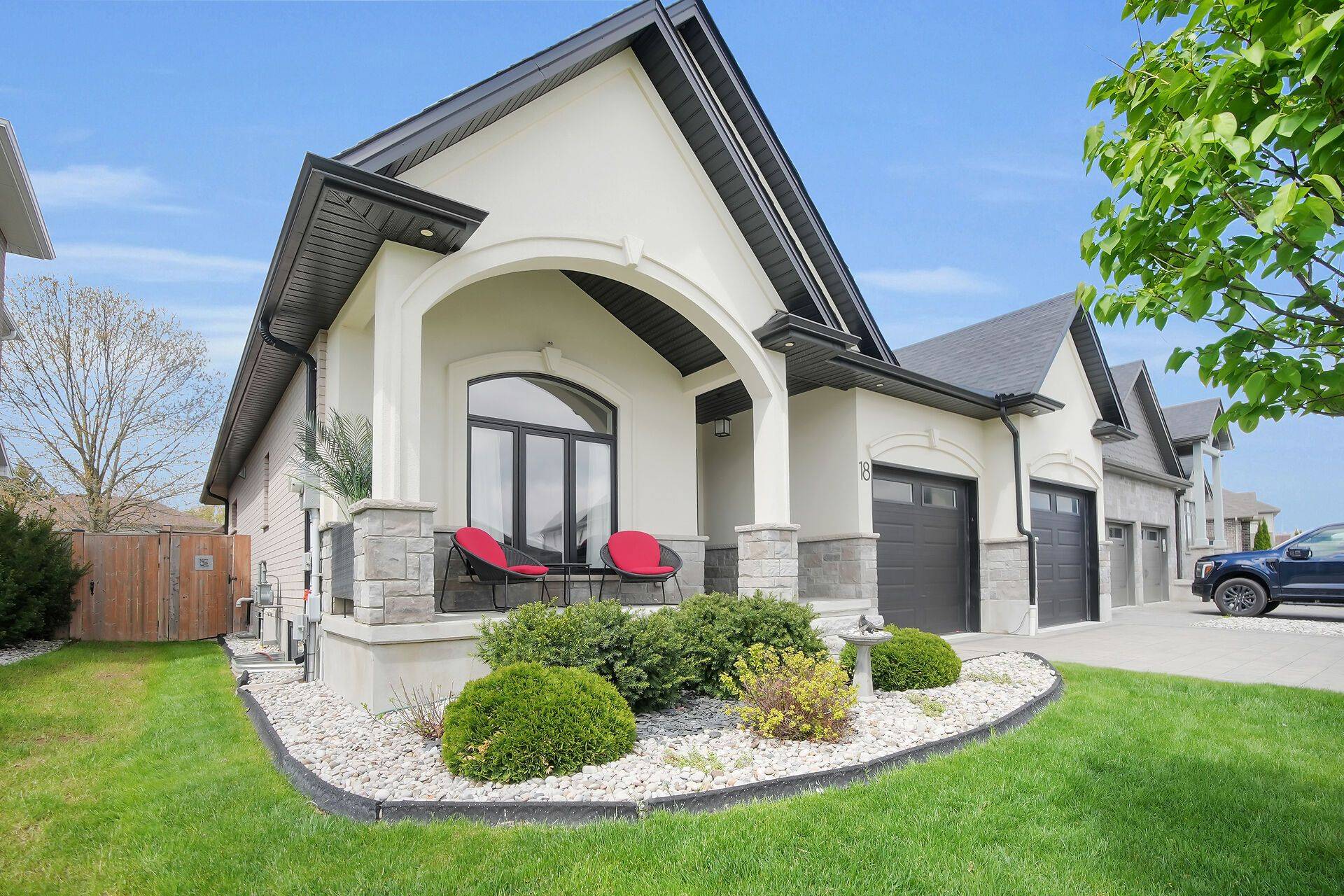 Strathroy-caradoc, ON N7G 0G5,18 Kemp CRES