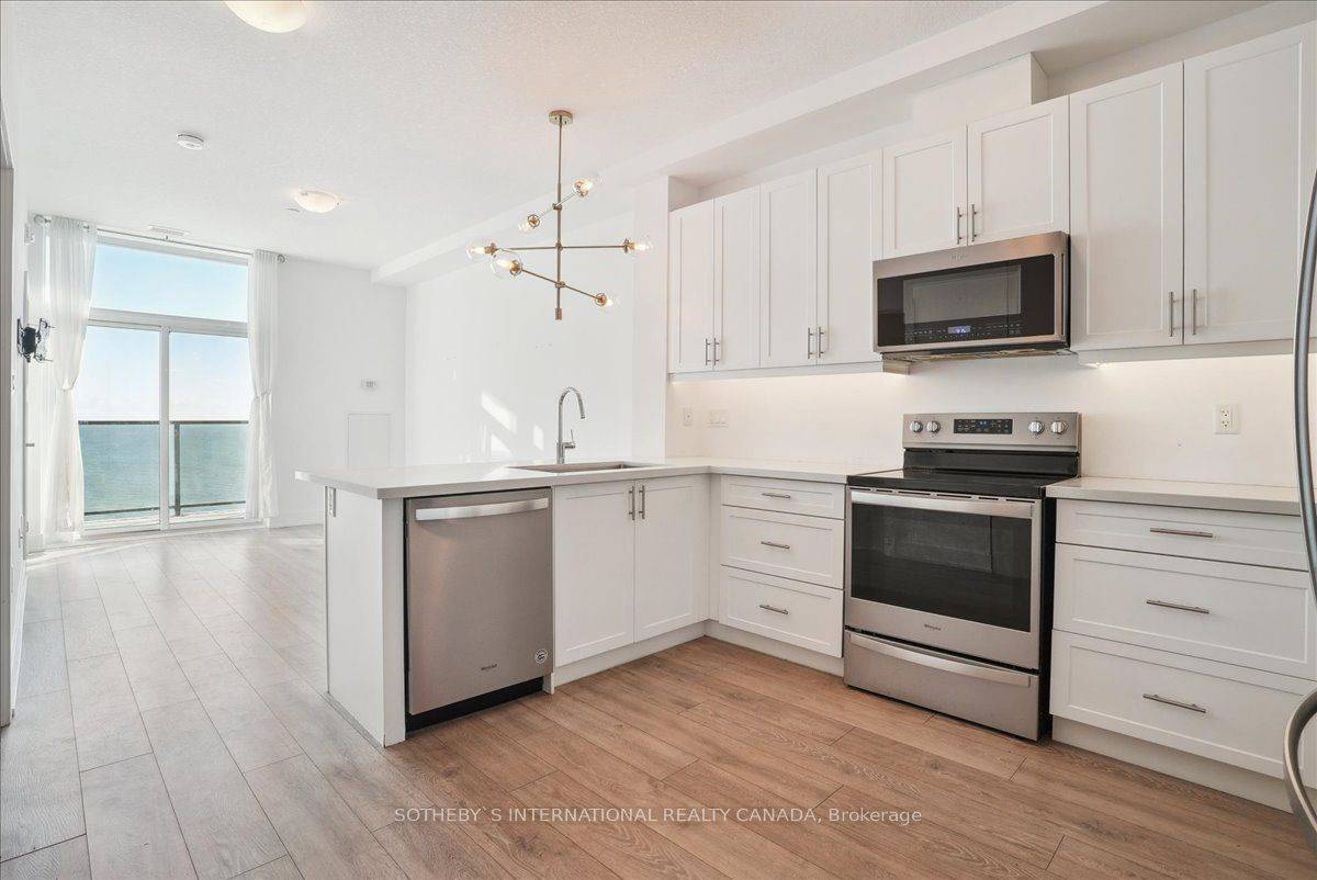 Hamilton, ON L8E 0K2,101 Shoreview PL #633