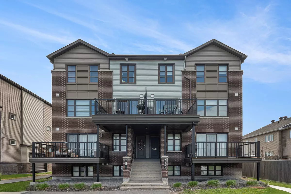 Orleans - Cumberland And Area, ON K4A 1B7,735 Magnolia ST #B