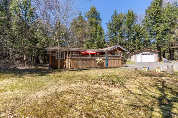 35 Brennan CIR, Huntsville, ON P1H 2J2