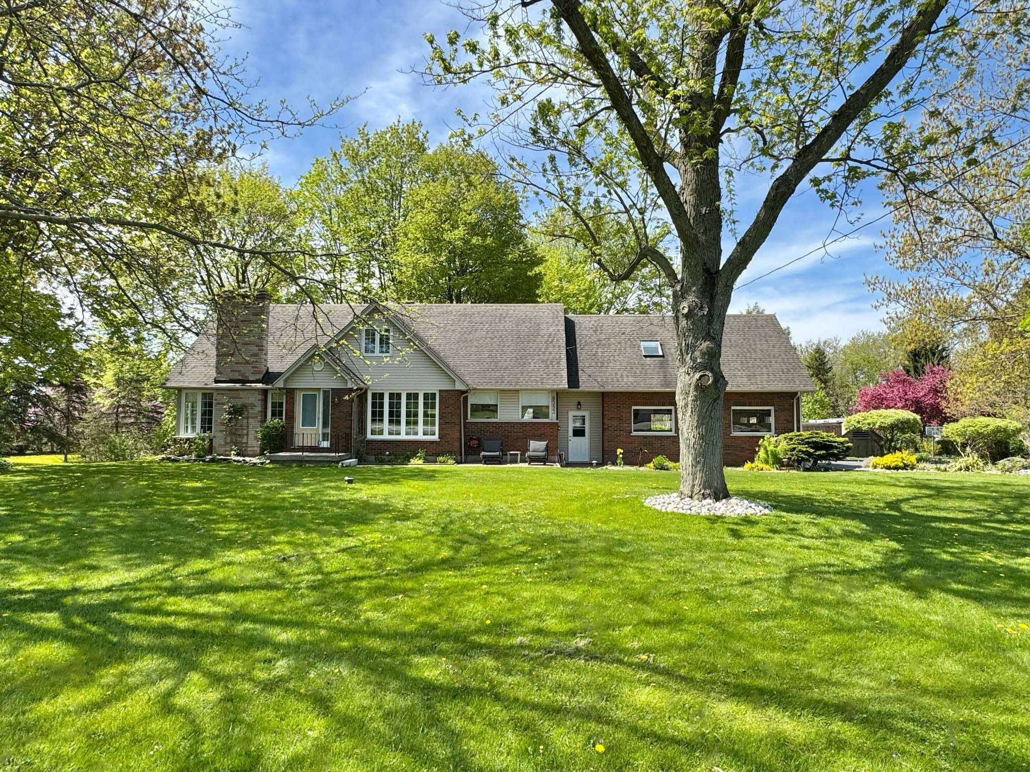 8393 Longwoods RD,  London South,  ON N6P 1L3