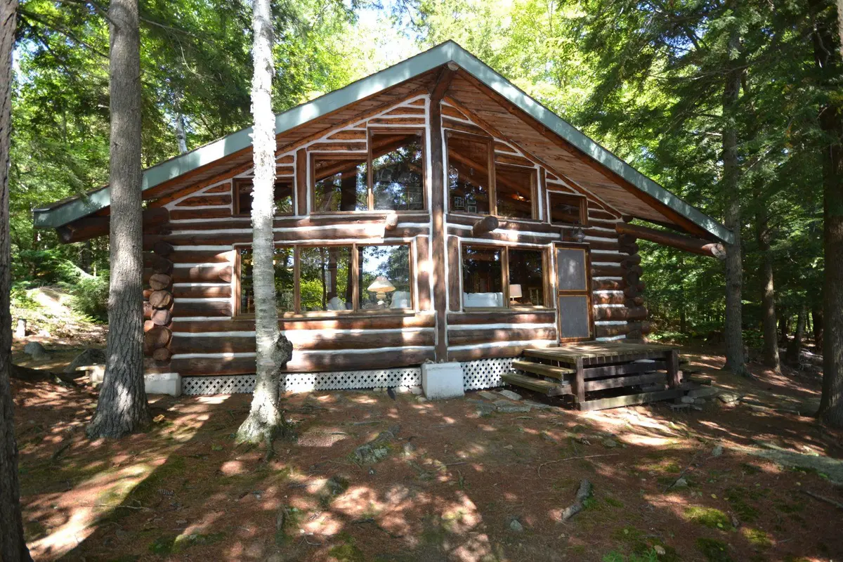 Dysart Et Al, ON K0M 1S0,11008 Hunter IS