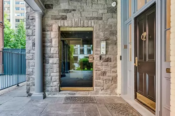Toronto C02, ON M5R 1B2,15 Prince Arthur AVE #3rd floor