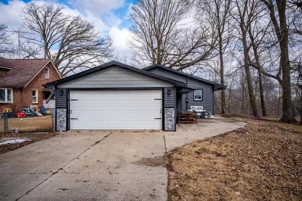 4083 Oaklane Road, Rockford, IL 61109