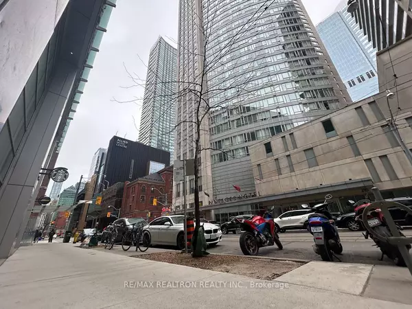 Toronto C08, ON M5B 2R3,210 Victoria ST #2403