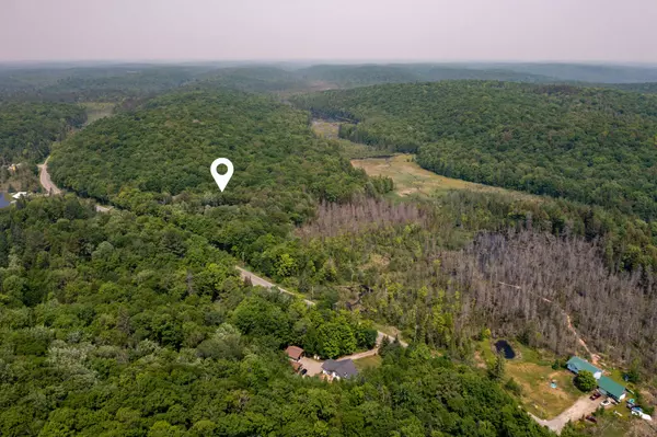 Huntsville, ON P0B 1M0,2212 Aspdin RD