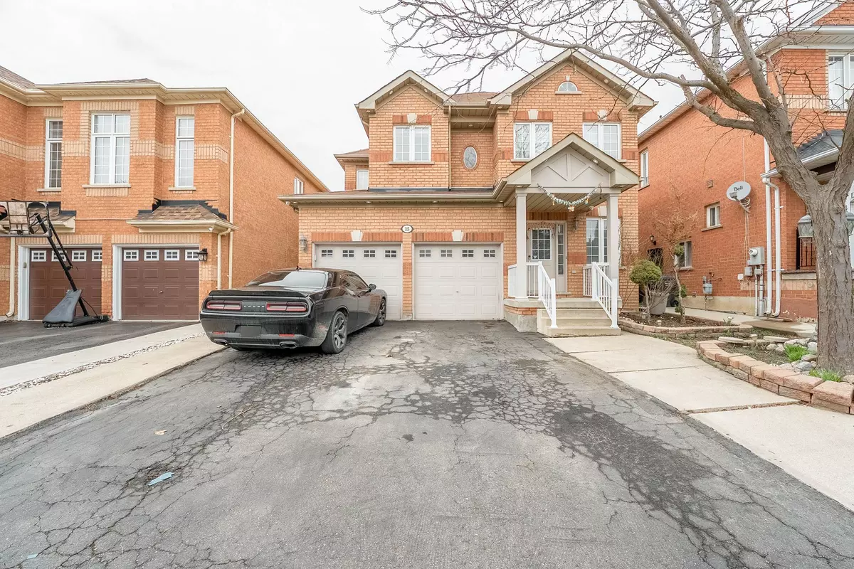 Brampton, ON L7A 3K4,15 Ryegrass CRES