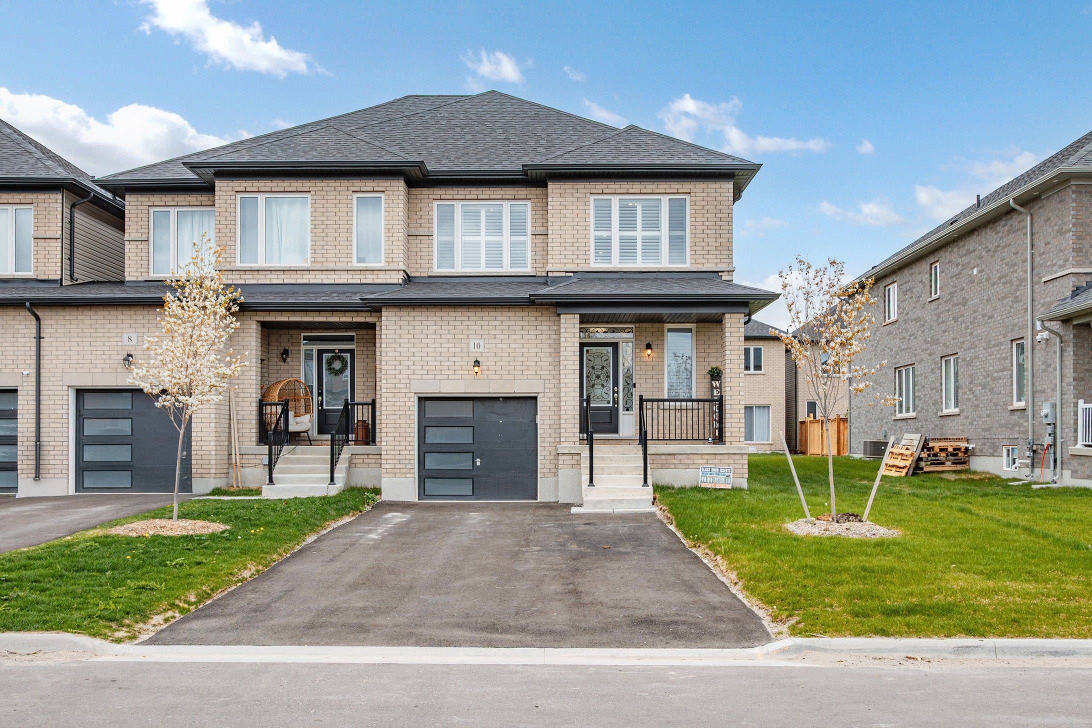 10 Autumn DR, Wasaga Beach, ON L9Z 0K7
