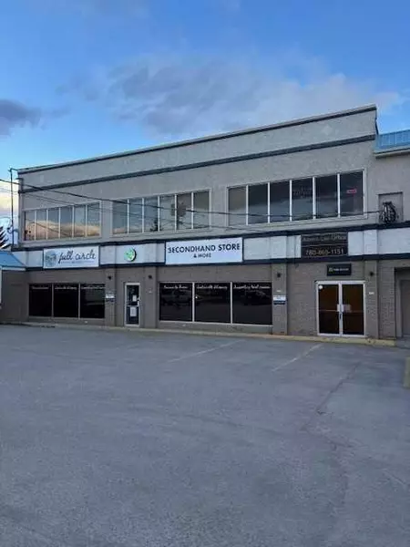 211 Pembina AVE #104, Hinton, AB T7V 2B3