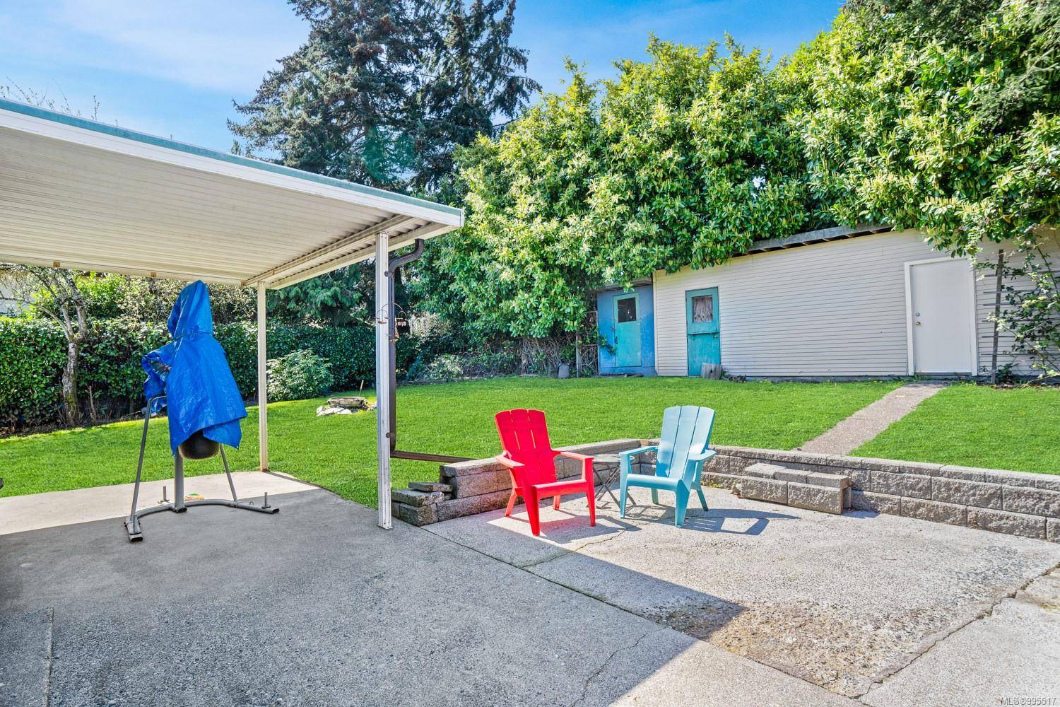 Nanaimo, BC V9R 4B5,411 Chesterlea Ave