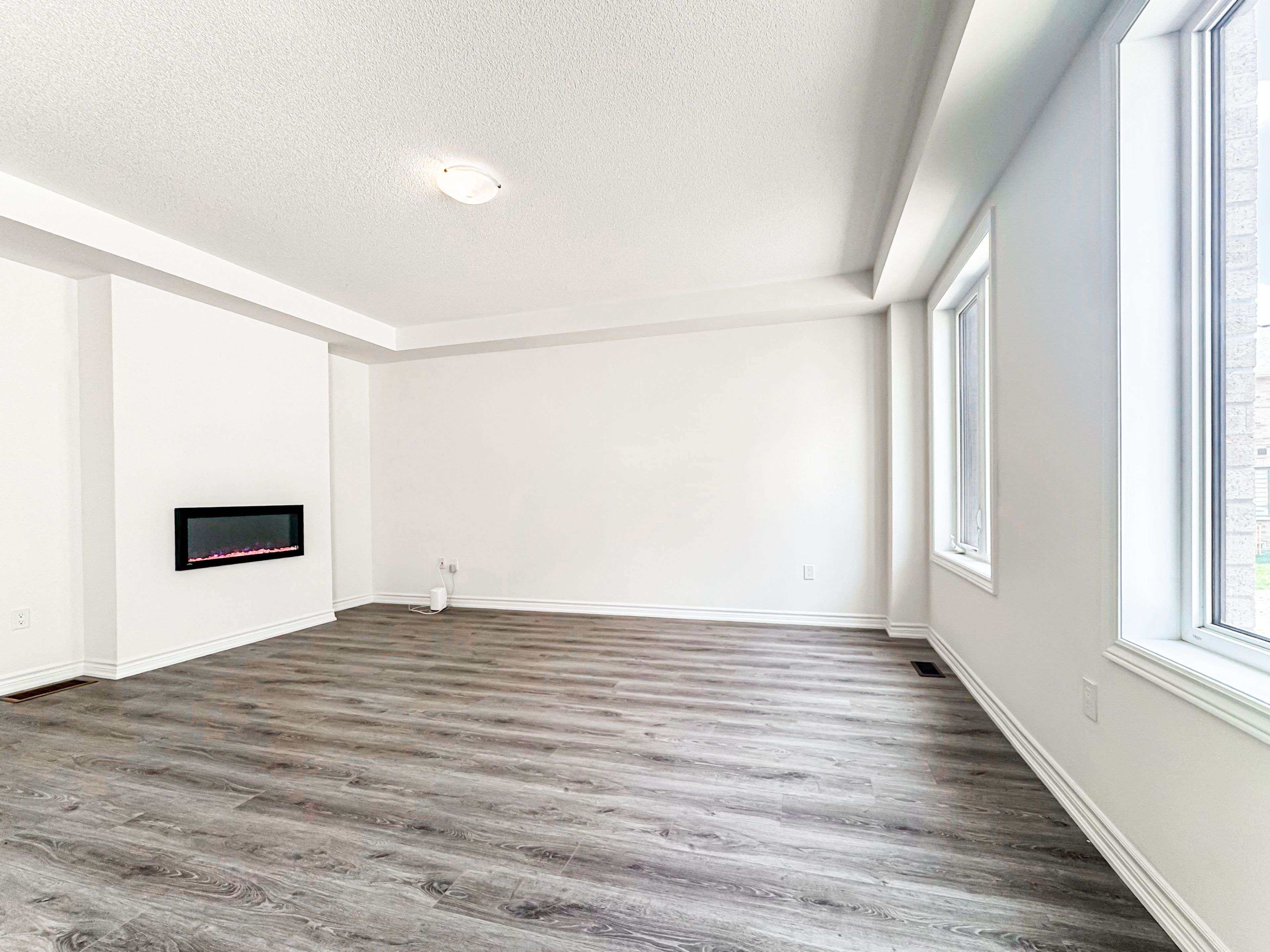 East Gwillimbury, ON L9N 1S5,86 Kenneth Rogers CRES