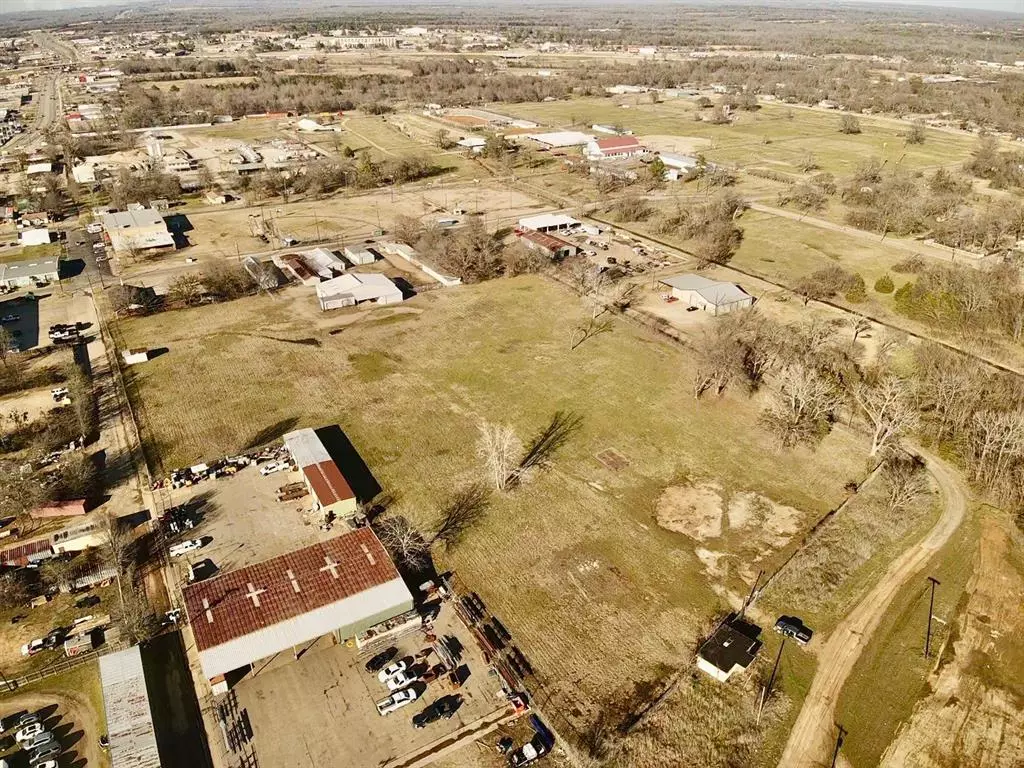 Paris, TX 75460,222, 232 & 254 E Hickory Street