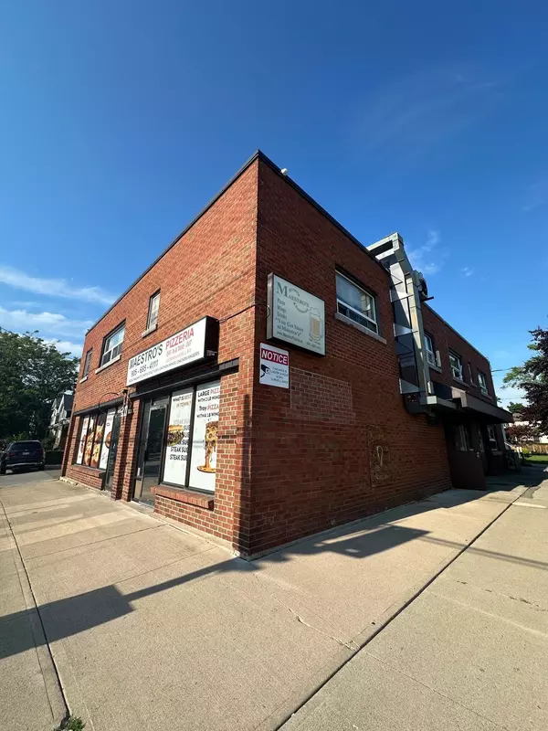 St. Catharines, ON L2R 5Y3,144 Lake ST