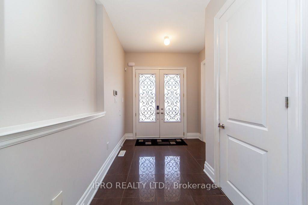 Oakville, ON L6L 0A3,3420 MISTWELL CRES