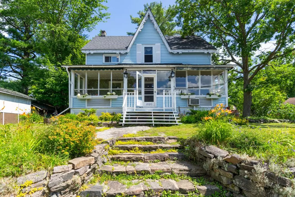 Muskoka Lakes, ON P0C 1A0,1020 Bala Falls RD