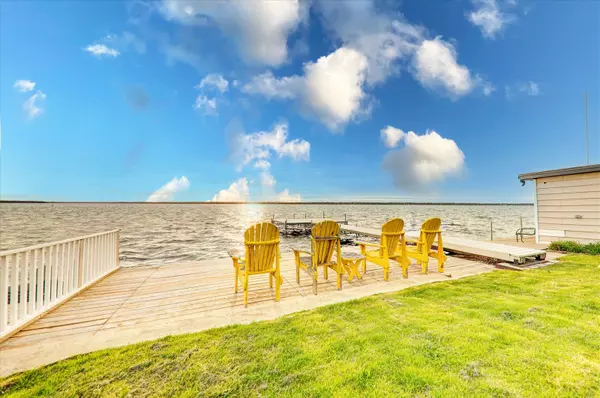 Kawartha Lakes, ON K9V 4R6,213 Snug Harbour RD