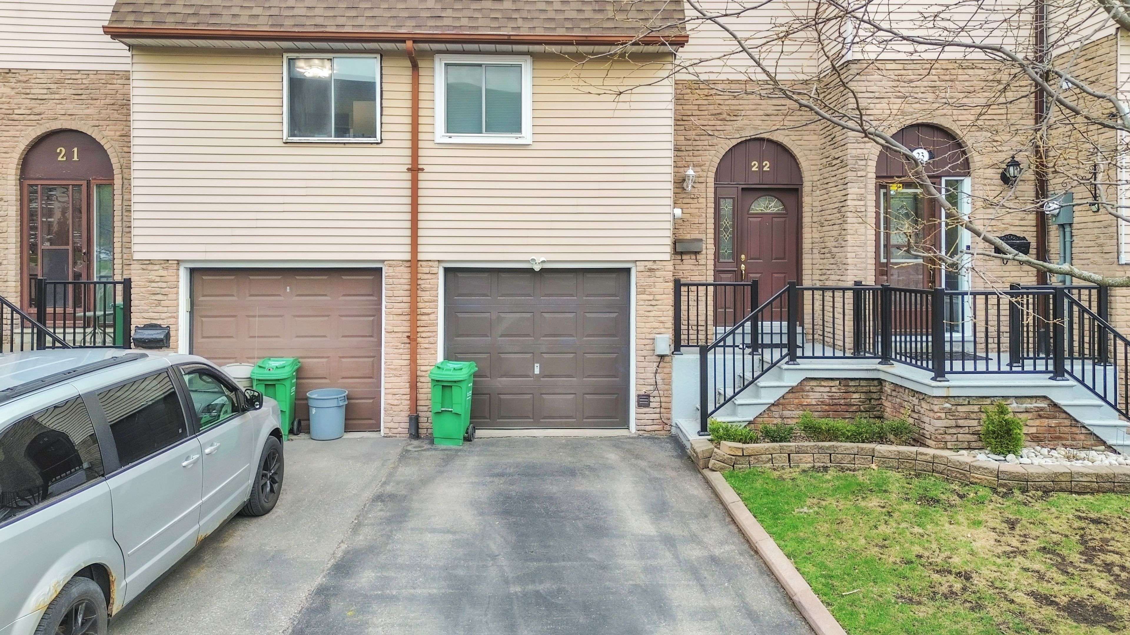 Brampton, ON L6X 2R3,22 Rosset CRES