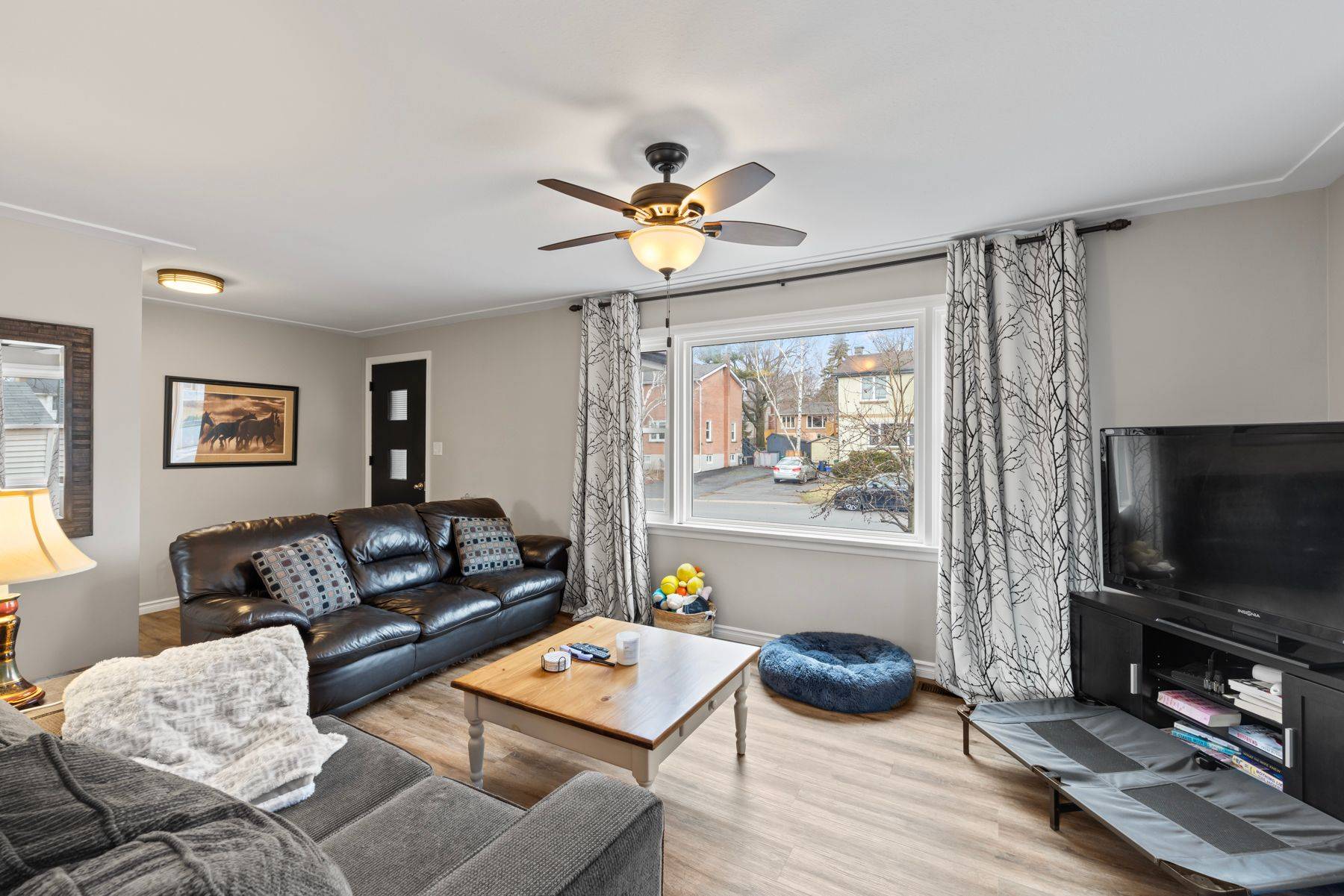 Kingston, ON K7M 2L6,87-89 Hatter ST