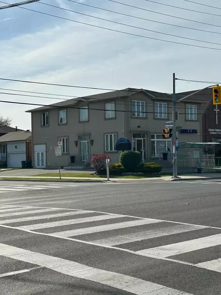 2710 Victoria Park AVE #4, Toronto C15, ON M2J 4A7