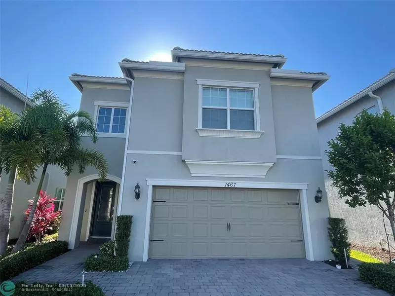 1467 Pongam Ter, Hollywood, FL 33021