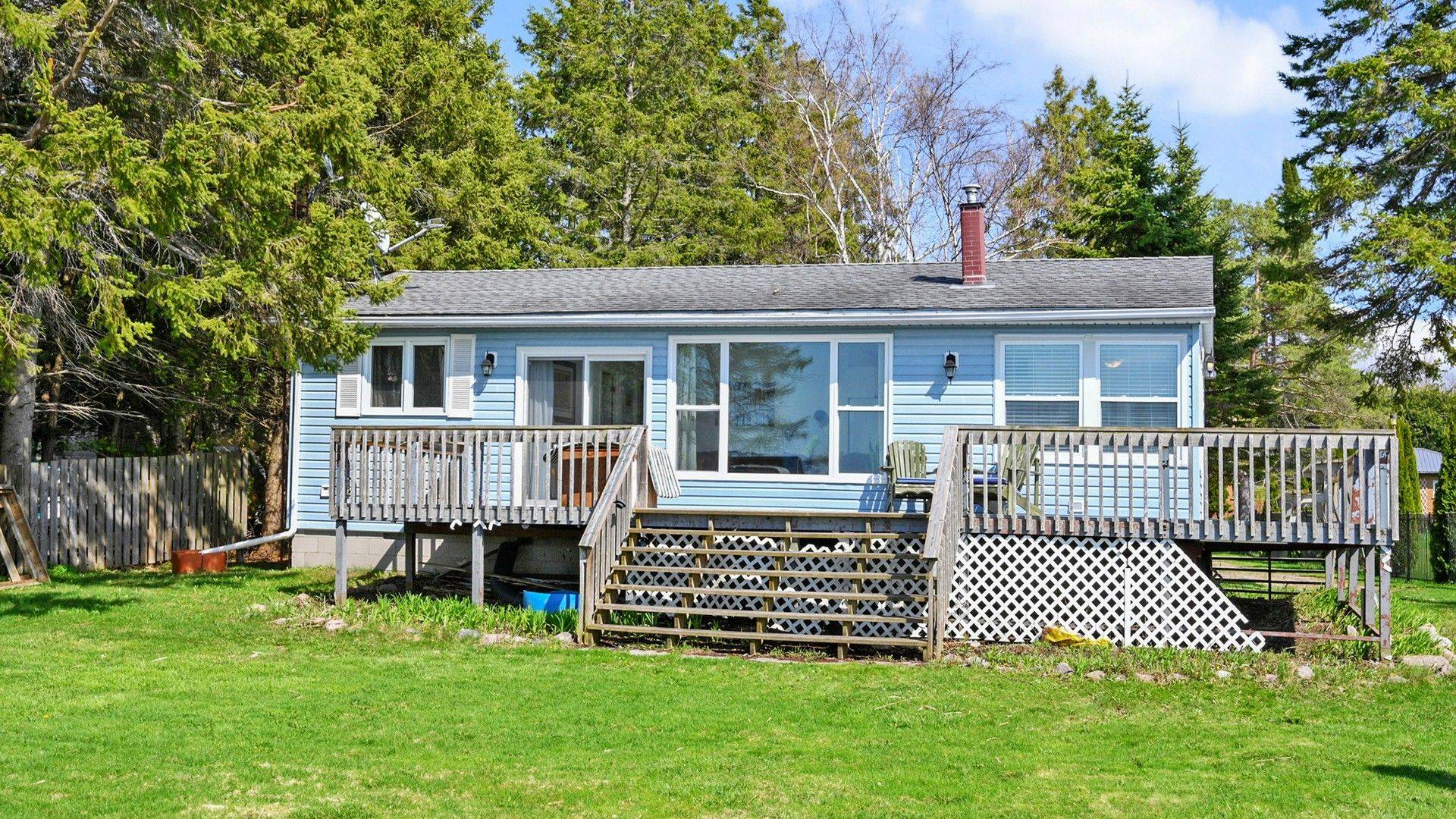 33 Cedar CRES, Kawartha Lakes, ON L0B 1K0