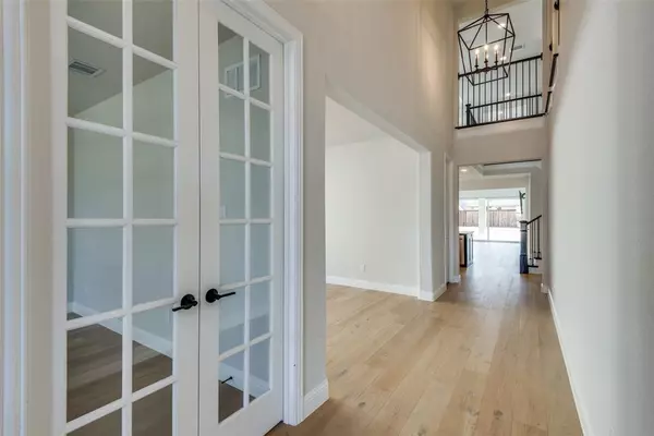 The Colony, TX 75056,8417 Richmond