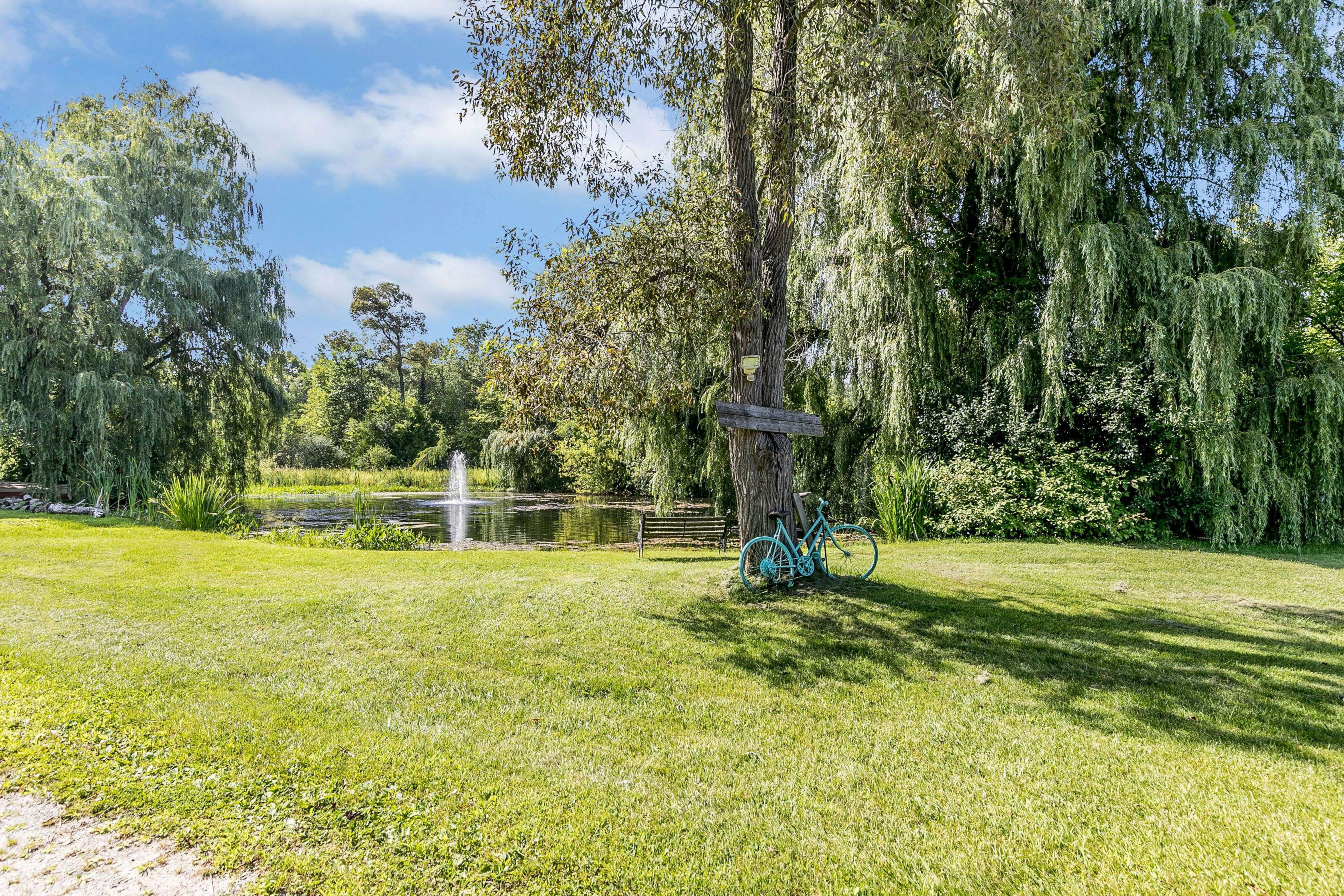 Innisfil, ON L9S 2B6,2230 Spring ST