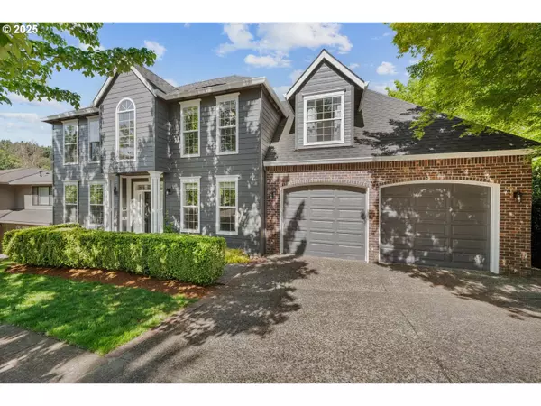 2255 RIVER HEIGHTS CIR, West Linn, OR 97068