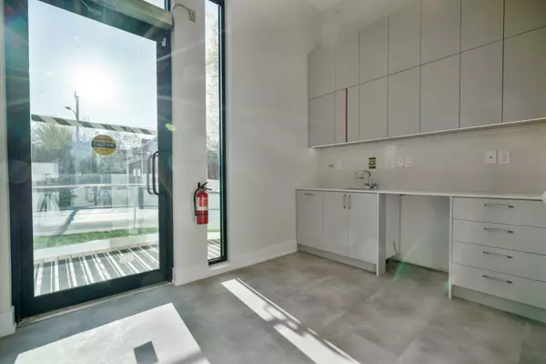 Uxbridge, ON L9P 1H4,107 Toronto ST