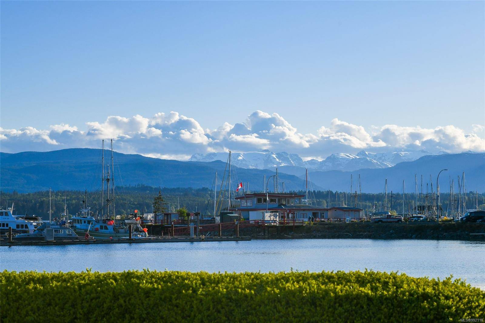 Comox, BC V9M 3N4,77 Jane Pl