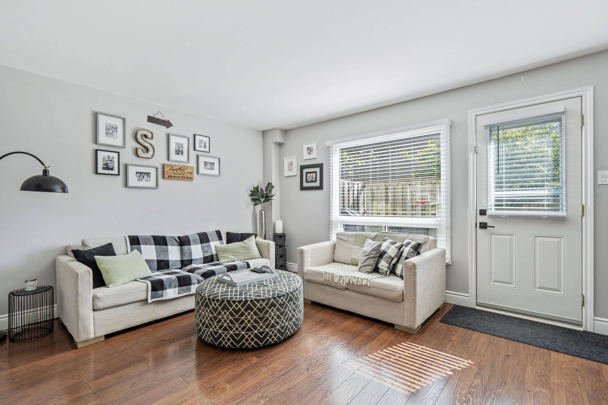 London South, ON N6J 2J1,166 Southdale RD W #9