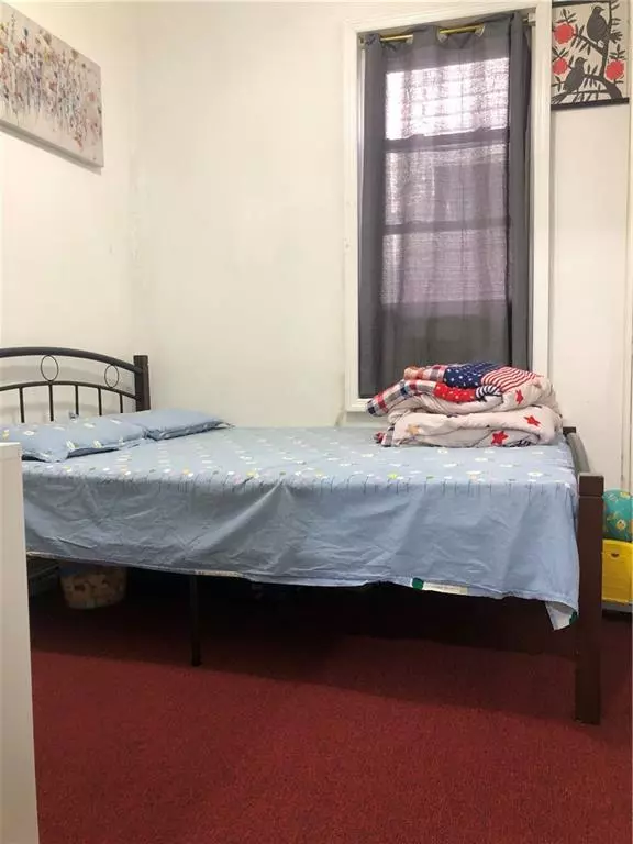 Brooklyn, NY 11208,304 Grant AVE