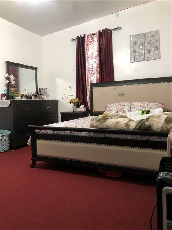 Brooklyn, NY 11208,304 Grant AVE